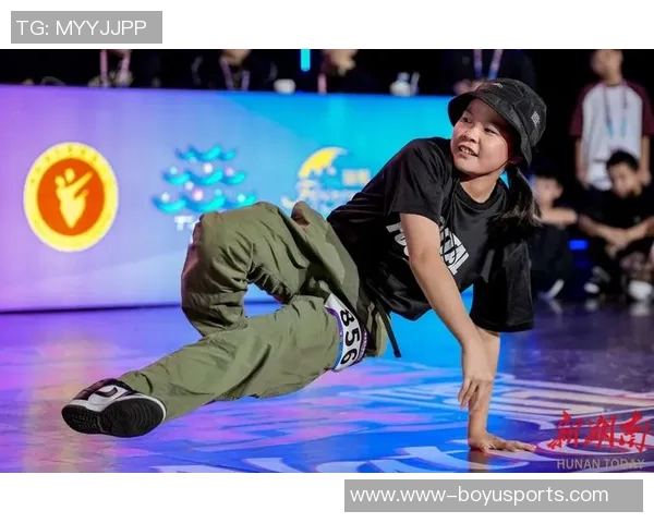 重庆街舞队在全国运动街舞个人能力排行榜中荣获第六名展现出色实力与潜力